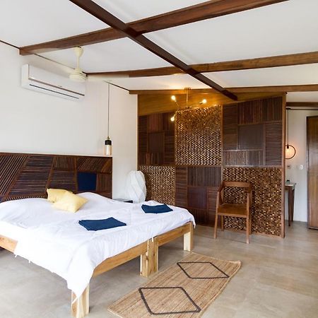 Casa Cubo By The Beach Bed & Breakfast Calangute Bagian luar foto