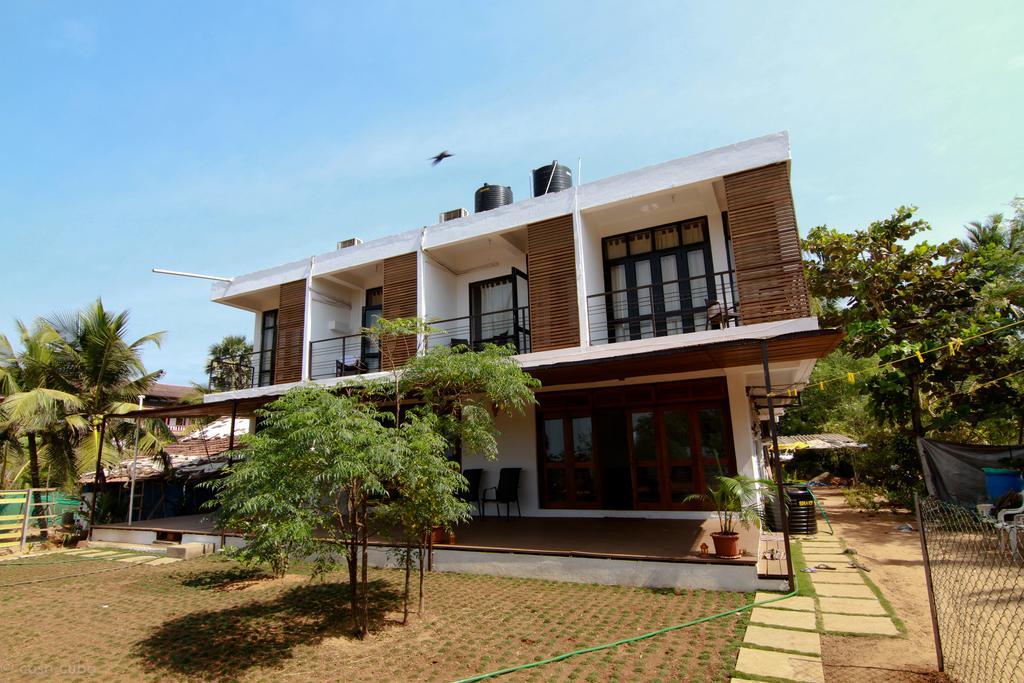 Casa Cubo By The Beach Bed & Breakfast Calangute Bagian luar foto