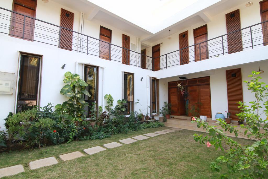 Casa Cubo By The Beach Bed & Breakfast Calangute Bagian luar foto