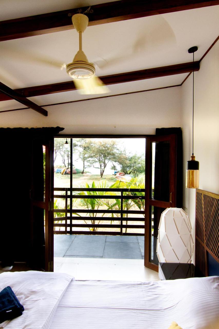 Casa Cubo By The Beach Bed & Breakfast Calangute Bagian luar foto