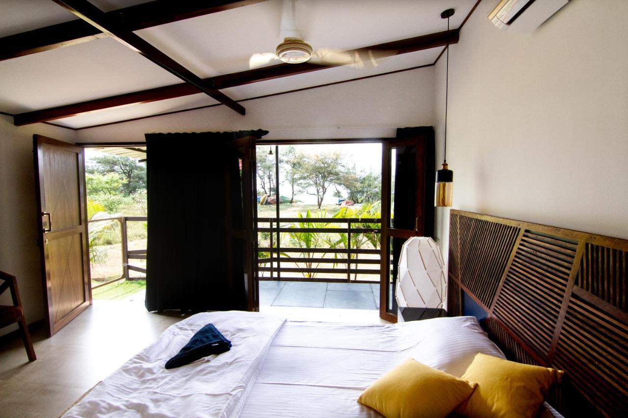 Casa Cubo By The Beach Bed & Breakfast Calangute Bagian luar foto